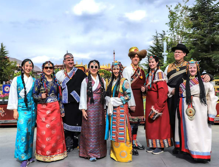 traditional tibetan clothing