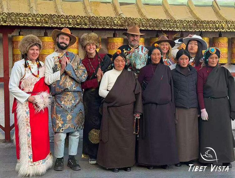 tibetan clothes