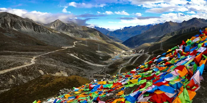 15 Days World-Class Overland Route: Chengdu to Lhasa via G318 National Highway