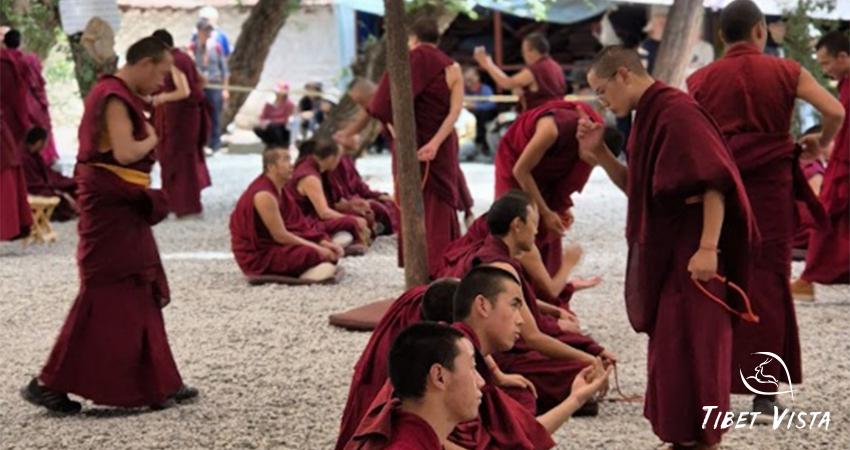 Tibetan Monk debates