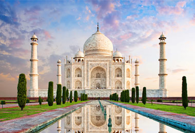 Taj Mahal: one of the 7 wonders of the world