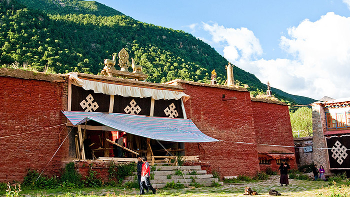  Reting Monastery 