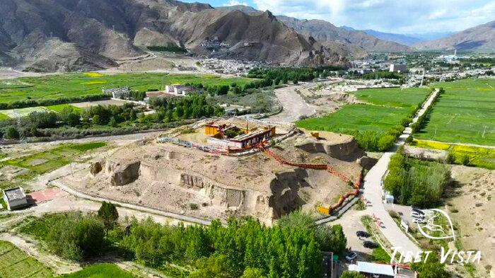 The burial grounds of early Tibetan kings in Shannan