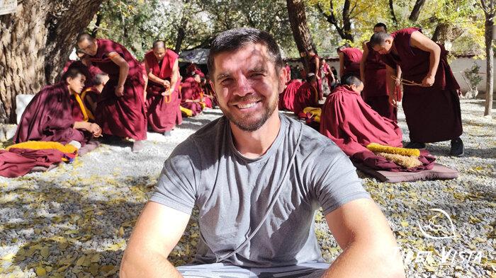 watched the dramatic Tibetan monk debate in Sera Monastery