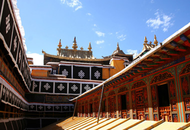 Drepung Monastery, the largest Tibetan monastery
