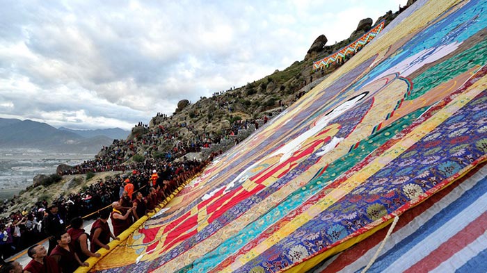 Unveil Gigantic Thangka Buddha in Drepung Monastery