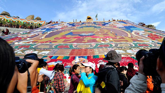 Gigantic Thangka Buddha