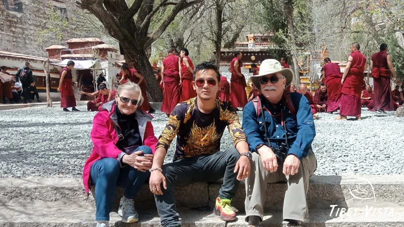 enjoy dramatic tibetan monk debate at sera monastery