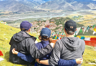 Viewing panorama of Ganden Monastery from Mt.Wangbori