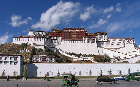 Potala Palace 101: Everything You Need to Know about the Lhasa Palace