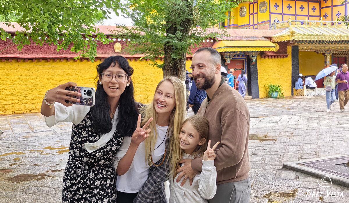 Norbulingka Tour Photos