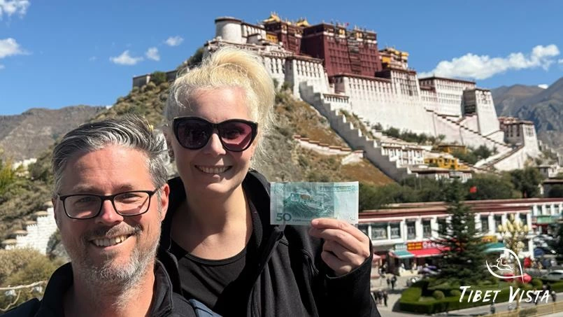 enjoy potala palace iconic view