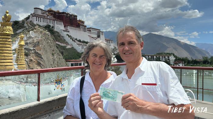 Our guests photograph iconic images of the Potala Palace on the Chakpori Hill