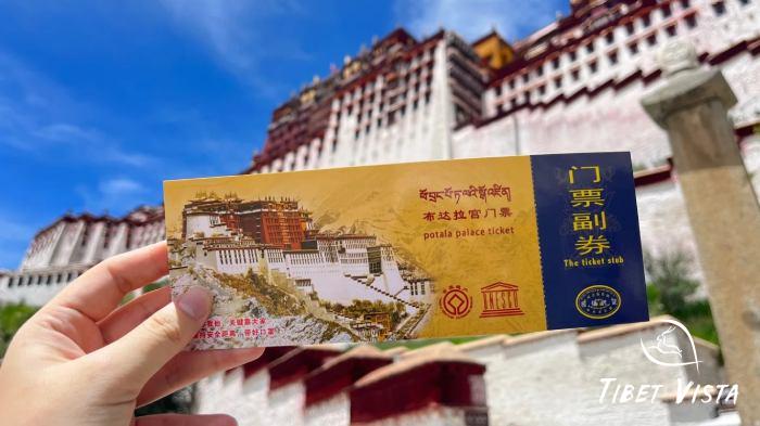 China palaces humor at Potala Palace's stunning heights