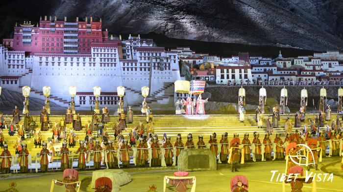 Visit Princess Wencheng Show in Lhasa at night