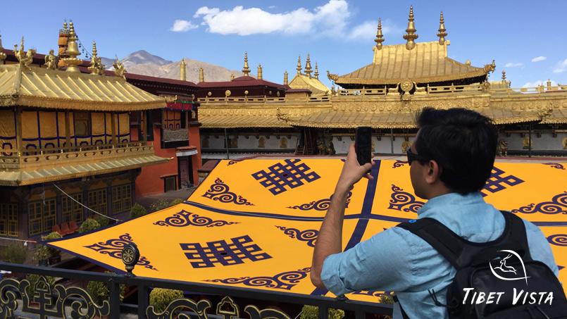 jokhang temple roof