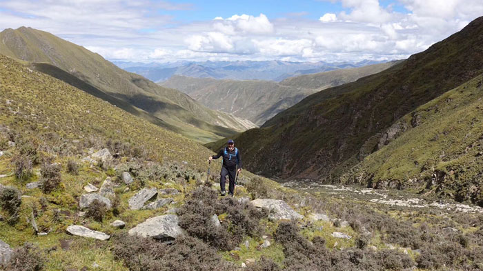 Trek from Ganden to Samye Monastery