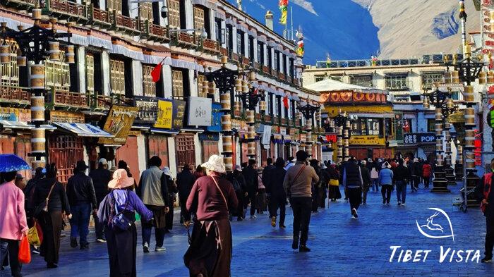 visit barkhor street