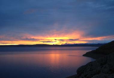 Start your day at Namtso Lake with the breathtaking sunrise.