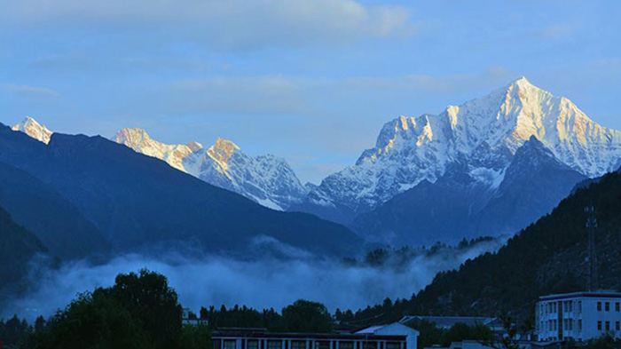  Gyirong Valley 