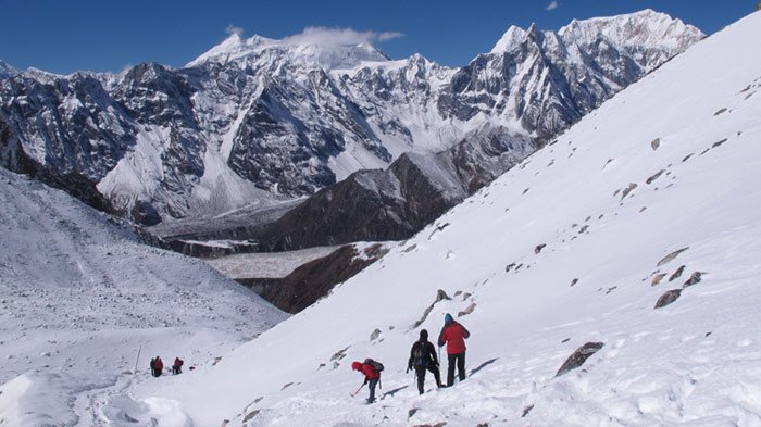 manaslu trek