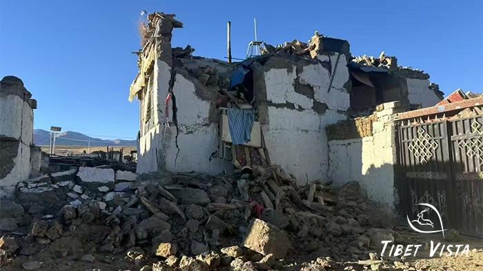 Local house damaged by Shigatse earthquake