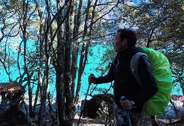 Enjoy a scenic 8km Draksum Lakeshore trek.