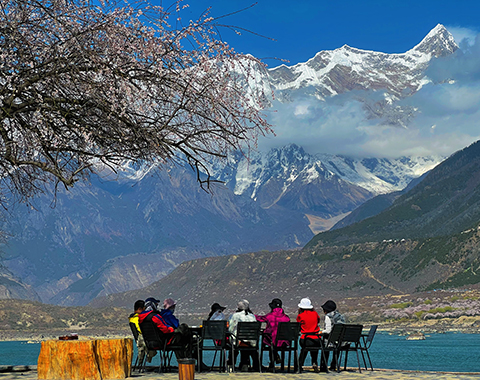 5 Days Eastern Tibet Peach Blossom Tour