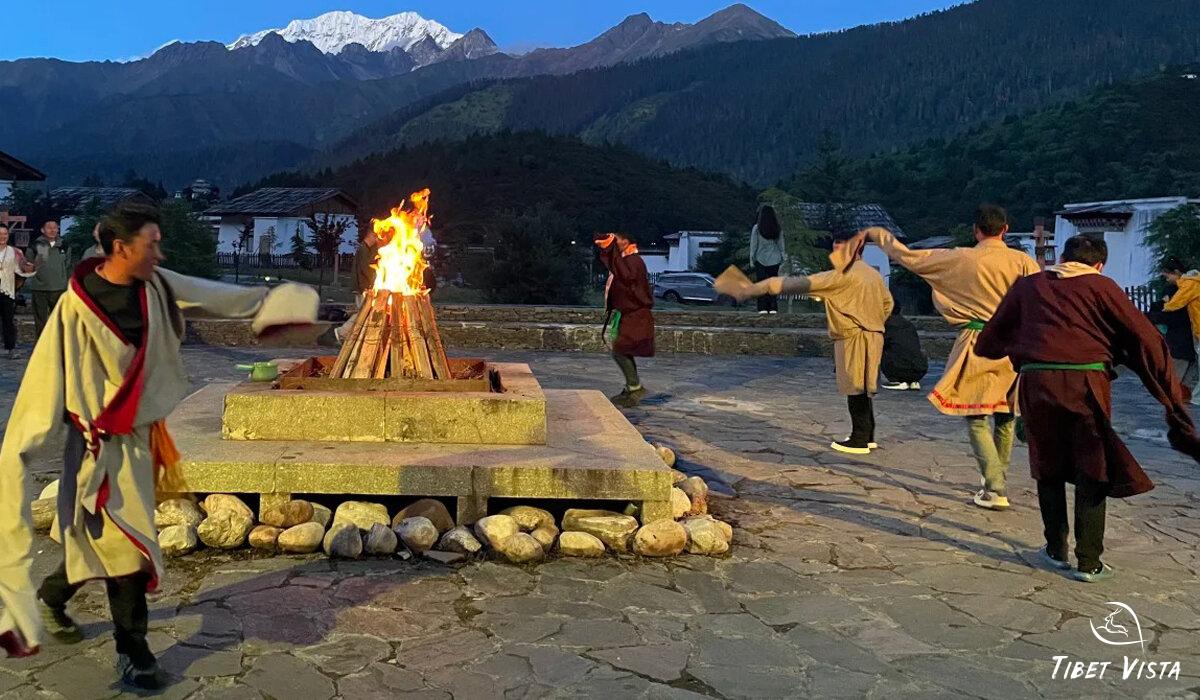 Local Tibetans dance