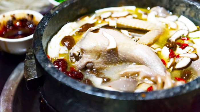 Stone Pot-Cooked Chicken, Traditional Tibetan Cuisine