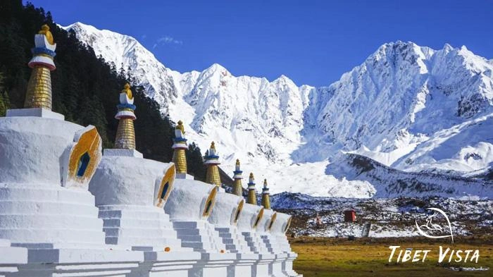The lofty Gawalong Glacier in Bomi County, Nyingchi