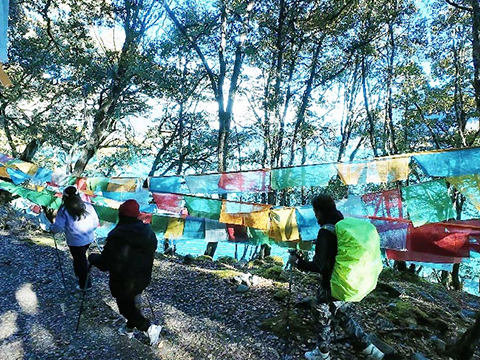  8km Draksum Lakeshore trek
