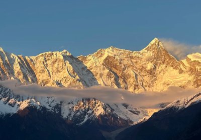 Traveler photo: Early April is the perfect time to enjoy the clear views of Mount Namcha Barwa, with beautiful sunrises and sunsets from the Sejila Mountain Pass. (April 2026)	