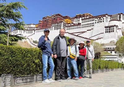 Traveler photo: Group photo in front of the majestic Potala Palace. (April 2025)