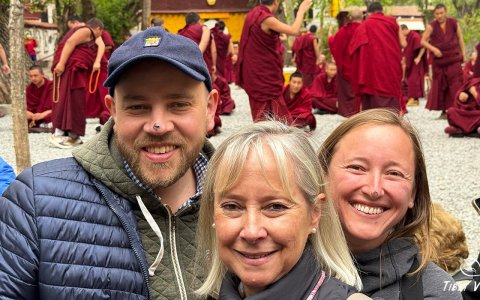 Traveler photo: Take a selfie with the debating monks at Sera Monastery. (April 2025)