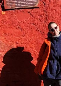 Traveler photo: Our guests took photos at the red walls of Tashilhunpo Monastery. (April 2025)
