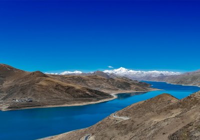 Traveler photo: The stunning blue water of Yamdrok lake, one of the three holy lakes in Tibet. (April 2026)	