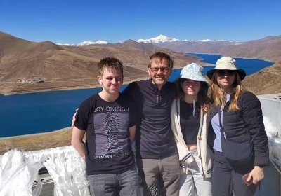 Traveler photo: Yamdrok lake, one of three holy lakes in Tibet, perfect spot for a group photo. (April 2025)