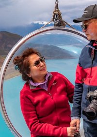 Traveler photo: Our loving guests looked at each other by the Yamdrok Lake. (April 2025)