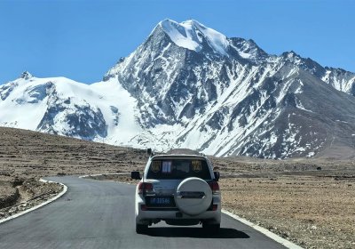 Traveler photo: Most of the roads in Tibet are well-paved so it is very comfortable to enjoy an overland trip or self-driving tour in Tibet. (August 2026)	