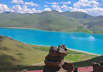 Traveler photo: The stunning blue water of Yamdrok lake, one of the three holy lakes in Tibet. (August 2026)	