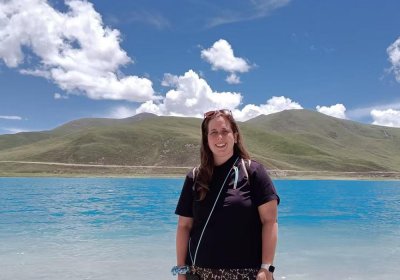 Traveler photo: Against blue skies and waters, our photo becomes Yamdrok Lake's finest accent. (August 2025)