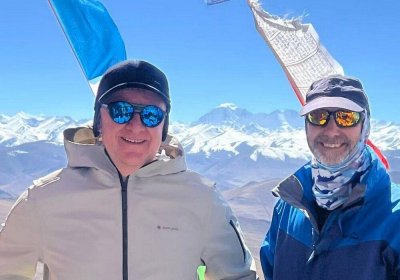 Traveler photo: Clear views of Mount Everest from Gawula pass, one of the four angles to admire the world's highest peak. (December 2025)