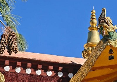 Traveler photo: Under the blue sky of Jokhang Temple in Lhasa, Tibet, the resplendent golden roof shines with sacred radiance. (December 2025)