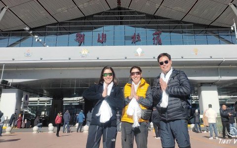 Traveler photo: Upon arrival at Lhasa Gonggar International Airport in Tibet, our guests receive a warm Tibetan-style welcome. (December 2025)