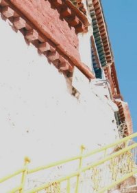Traveler photo: Local Tibetans are climbing up the stairs of Tibetan monastery. (December 2025)	