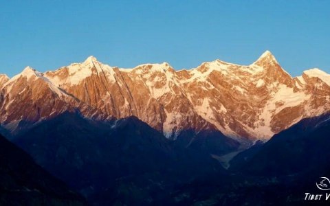 Traveler photo: Under morning blue skies of Nyingchi, Mount Namcha Barwa stands clearly visible, showcasing the glorious golden mountain phenomenon. (January 2026)