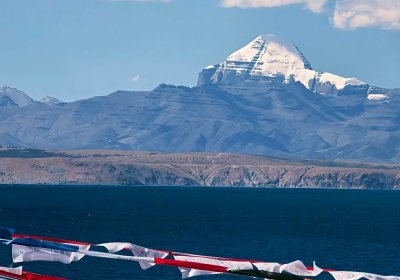 Traveler photo: Clear view of Mount Kailash and Lake Manasarovar in July, the holiest mountain and lake in Tibet. (July 2026)	
