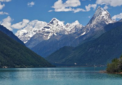 Traveler photo: With the average altitude of around 3000 meters above sea level, Nyingchi is a great place for tourists who worry about altitude sickness in Tibet. (July 2026)	