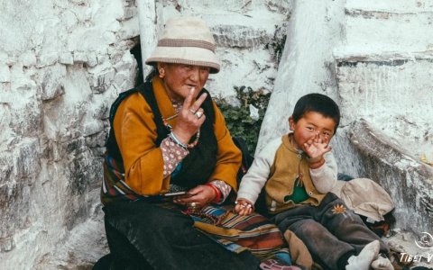 Traveler photo: Interacting with local Tibetans is a wonderful way to learn about Tibetan culture. (Jun 2025)
